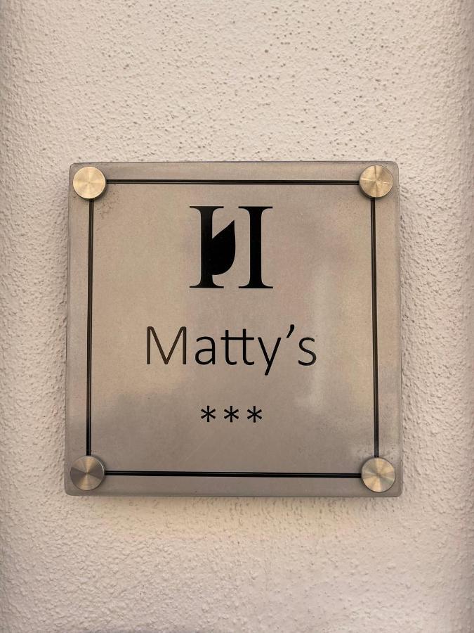奧爾比亞 Matty'S酒店 外观 照片